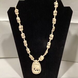 Elegant Cream Beaded Necklace